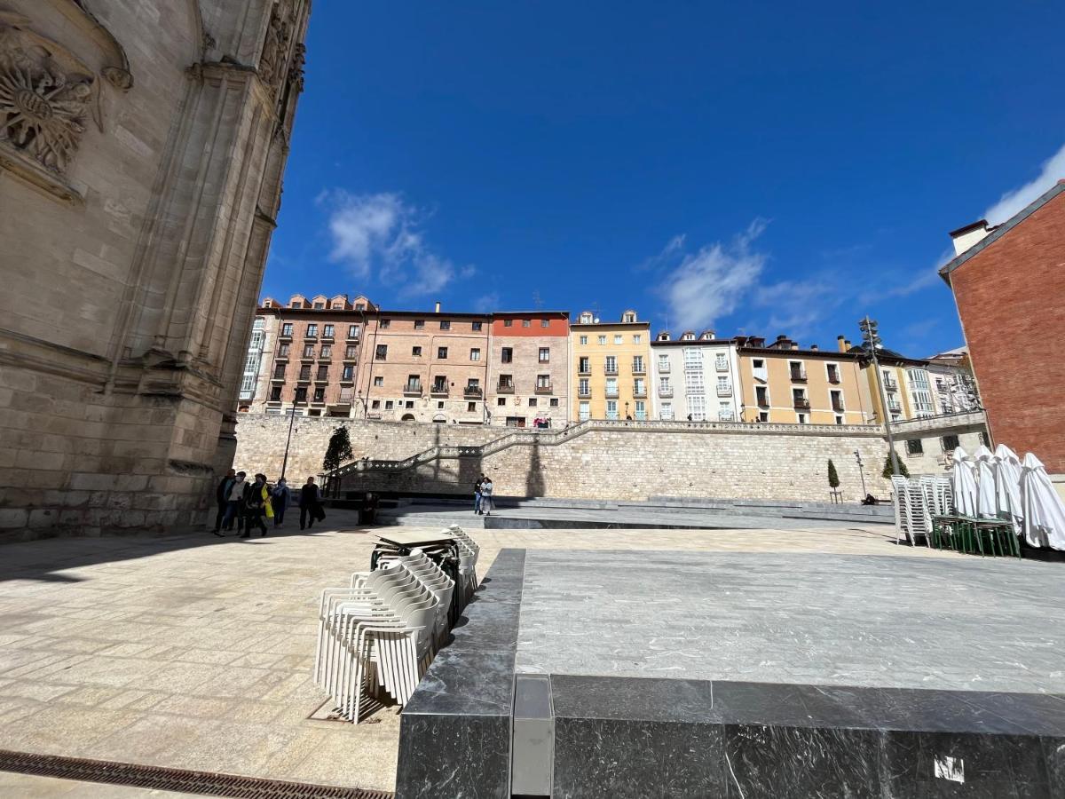 Atuaire Home Balcon Con Vistas A La Catedral De Burgo Exterior foto